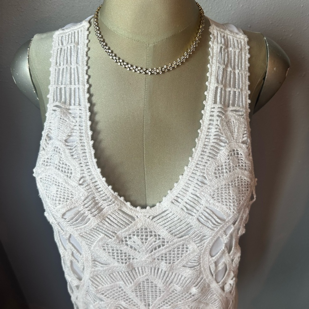 Banana Republic White Crochet Pattern Top - Picture 2 of 6
